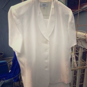 New nice spring/ summer suit. Dressy & neat look